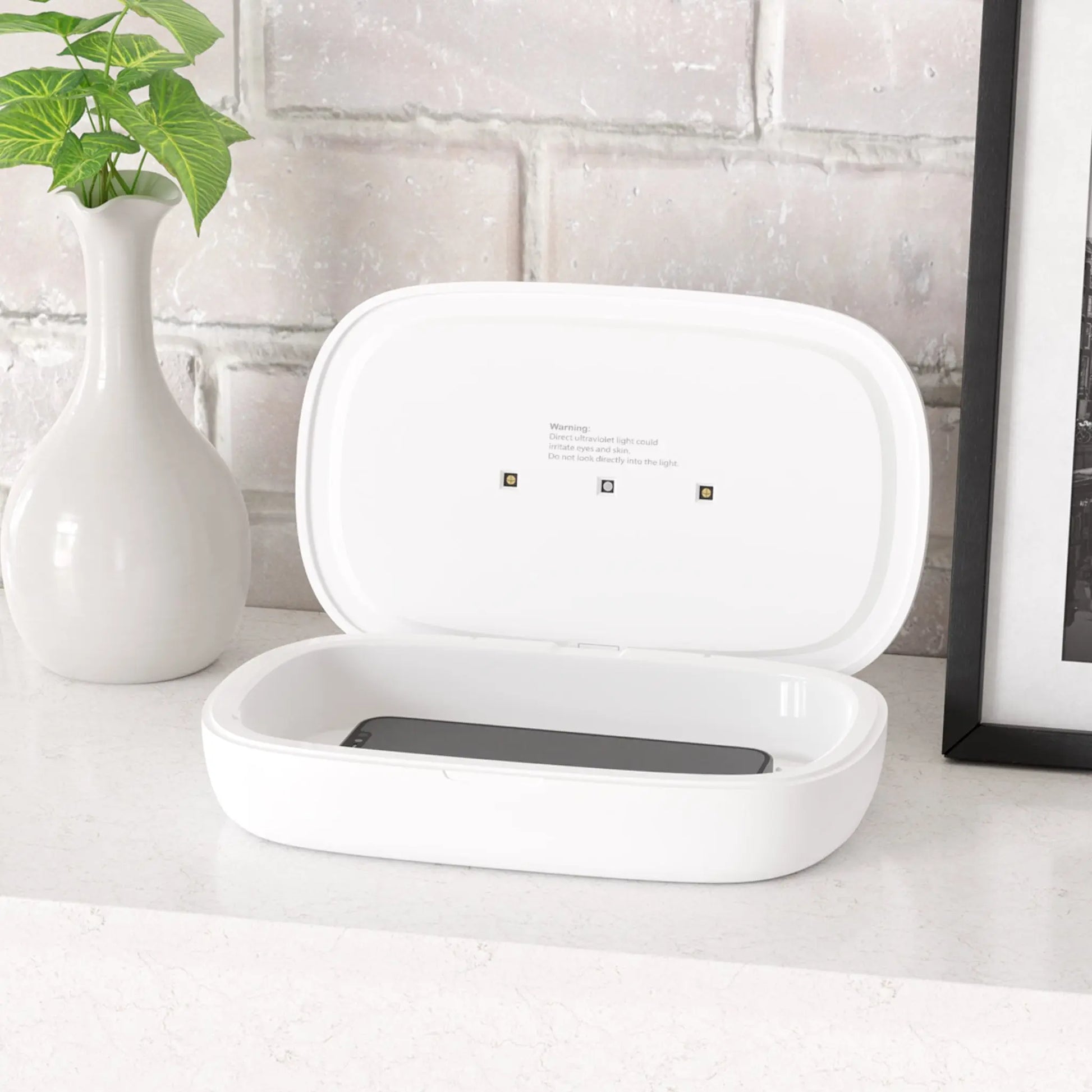 UV Phone Sanitizer and Wireless Charging Pad, Eco-Friendly Gadget, Tech Gift for Health Conscious, Home and Office Essential, Seasonal [...].